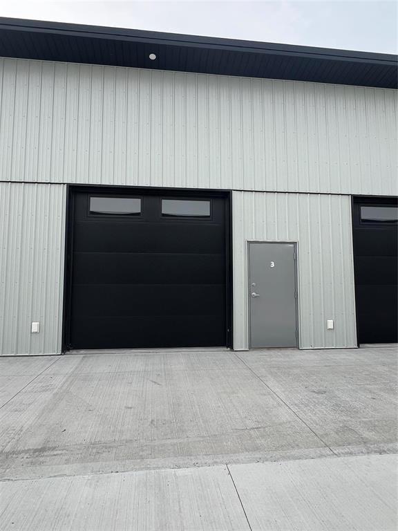 12 128 Industrial Road, Steinbach, Manitoba  R5G 2V2 - Photo 2 - 202621379