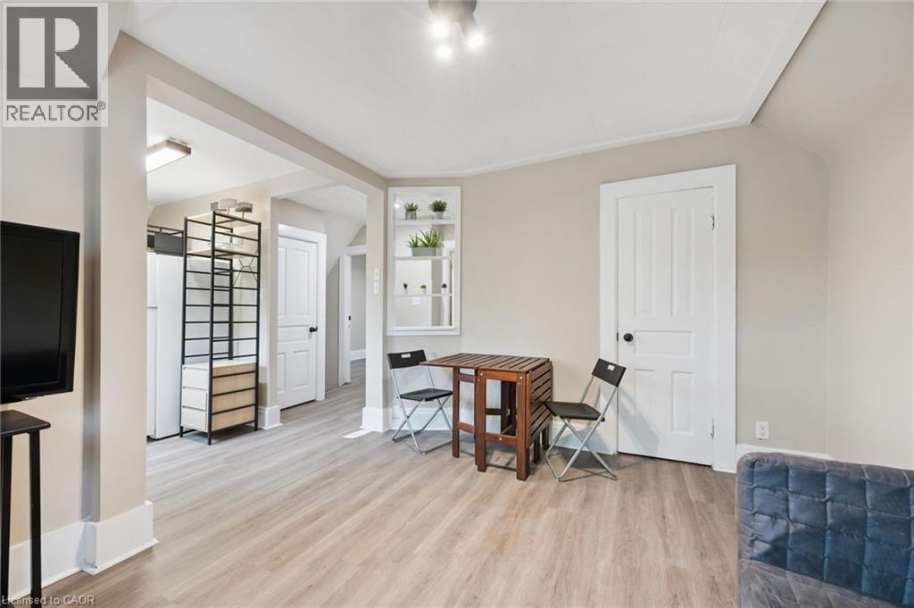 15 Gordon Avenue, Kitchener, Ontario  N2H 1N7 - Photo 9 - 40828830