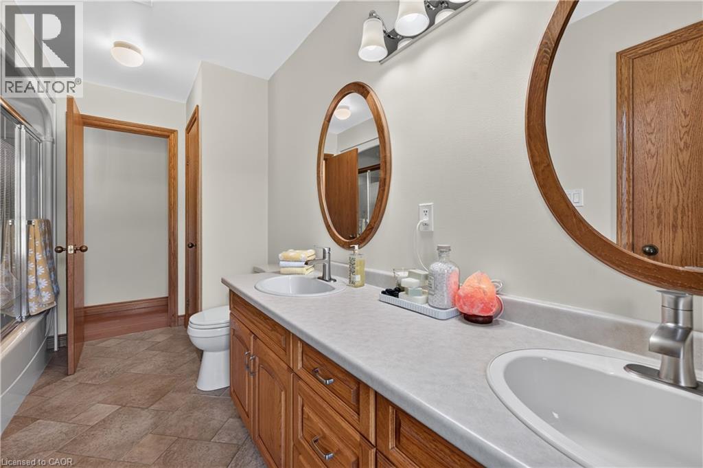 398 Mountain Road, Grimsby, Ontario  L3M 4E7 - Photo 26 - 40843125
