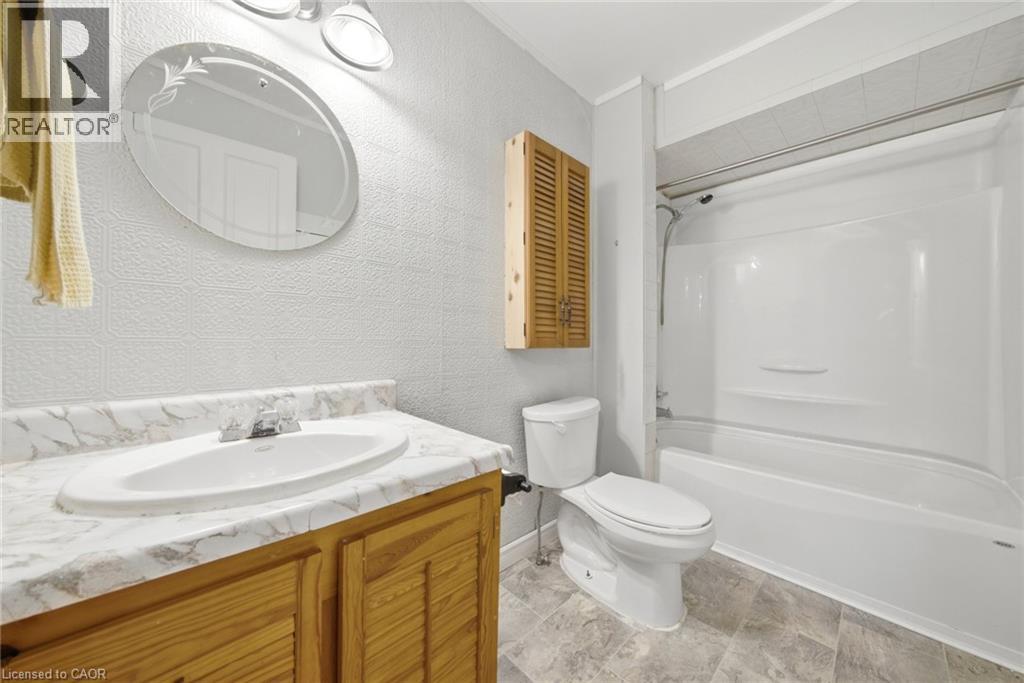 211 Canborough Street, Smithville, Ontario  L0R 2A0 - Photo 9 - 40848710