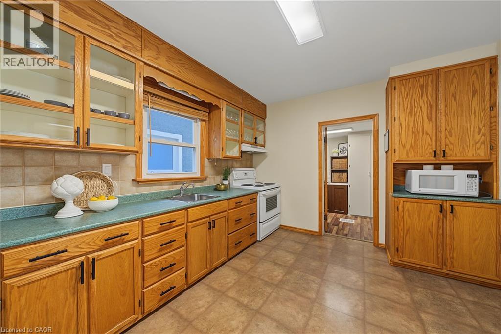 70 Woodland Avenue, St. Catharines, Ontario L2R 5A3 - Photo 8 - 40851657