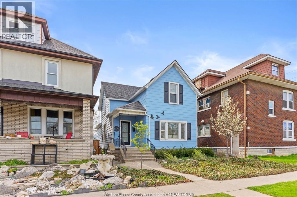 809 Gladstone, Windsor, Ontario  N9A 2R3 - Photo 2 - 26020787
