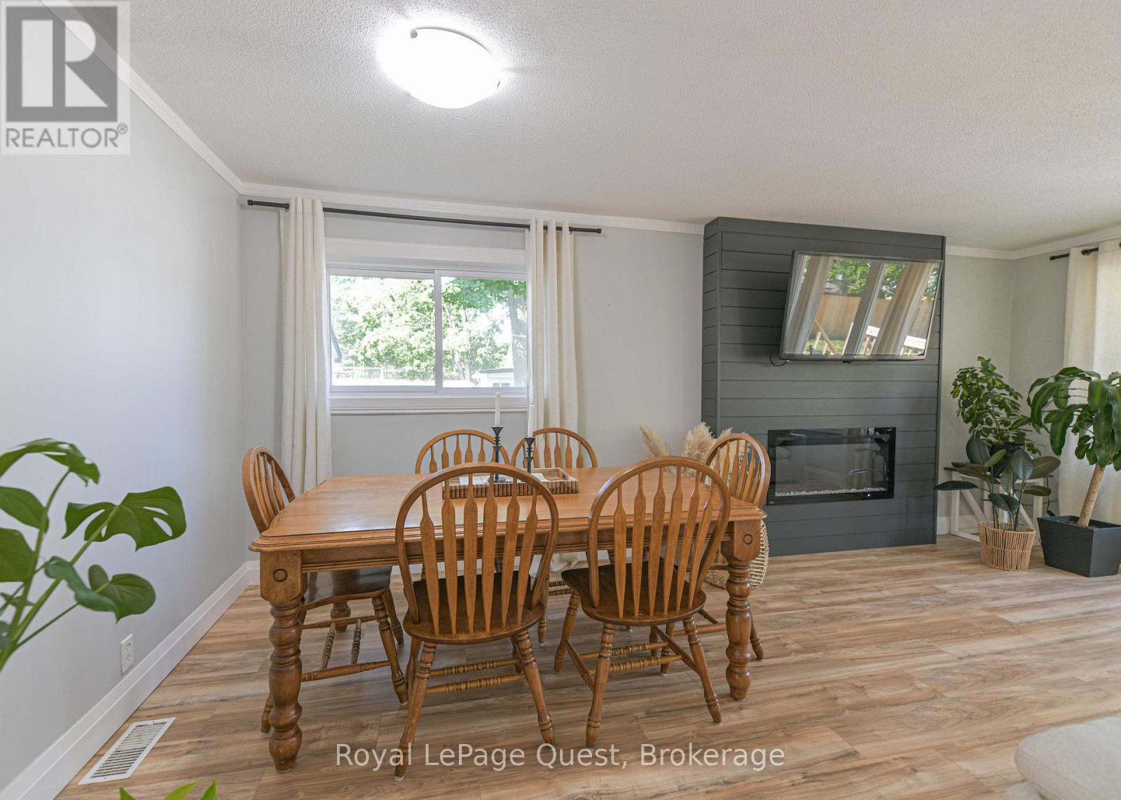 401 Mississaga Street W, Orillia, Ontario  L3V 3C4 - Photo 12 - S13709598