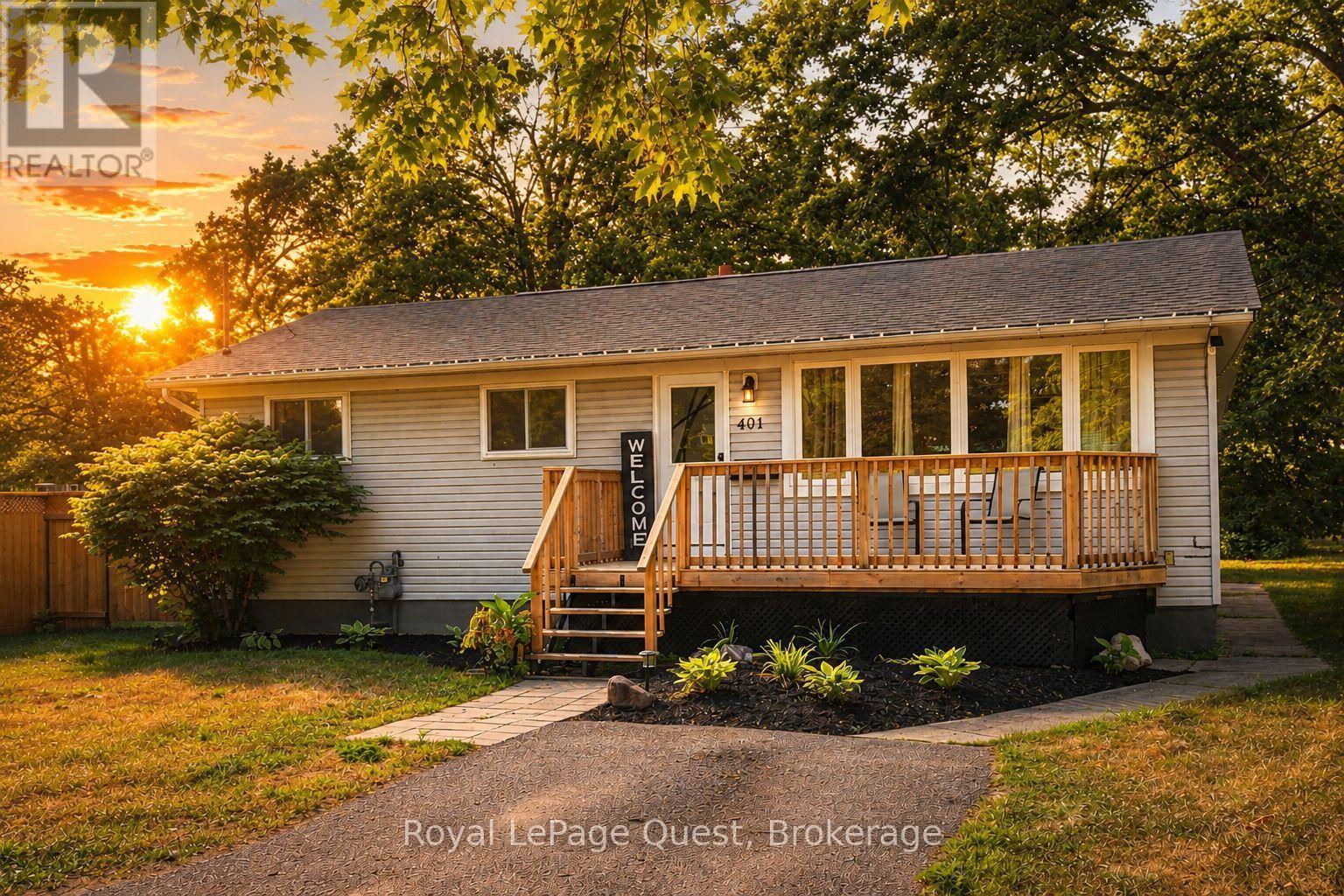 401 MISSISSAGA STREET W, orillia, Ontario