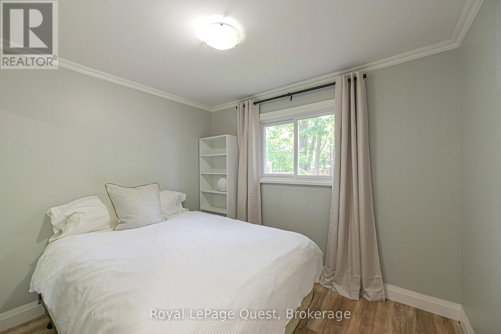 401 Mississaga Street W, Orillia, Ontario  L3V 3C4 - Photo 24 - S13709598
