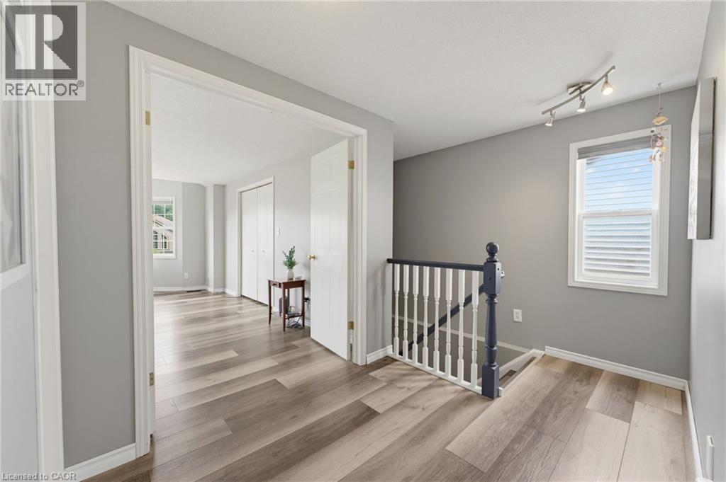 592 Little Dover Crescent, Waterloo, Ontario  N2K 4E5 - Photo 13 - 40857698