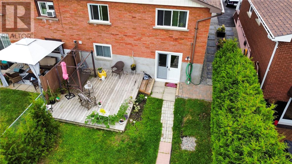 176 Autumnwood Crescent, Sudbury, Ontario  P3B 3Z4 - Photo 5 - 2129930