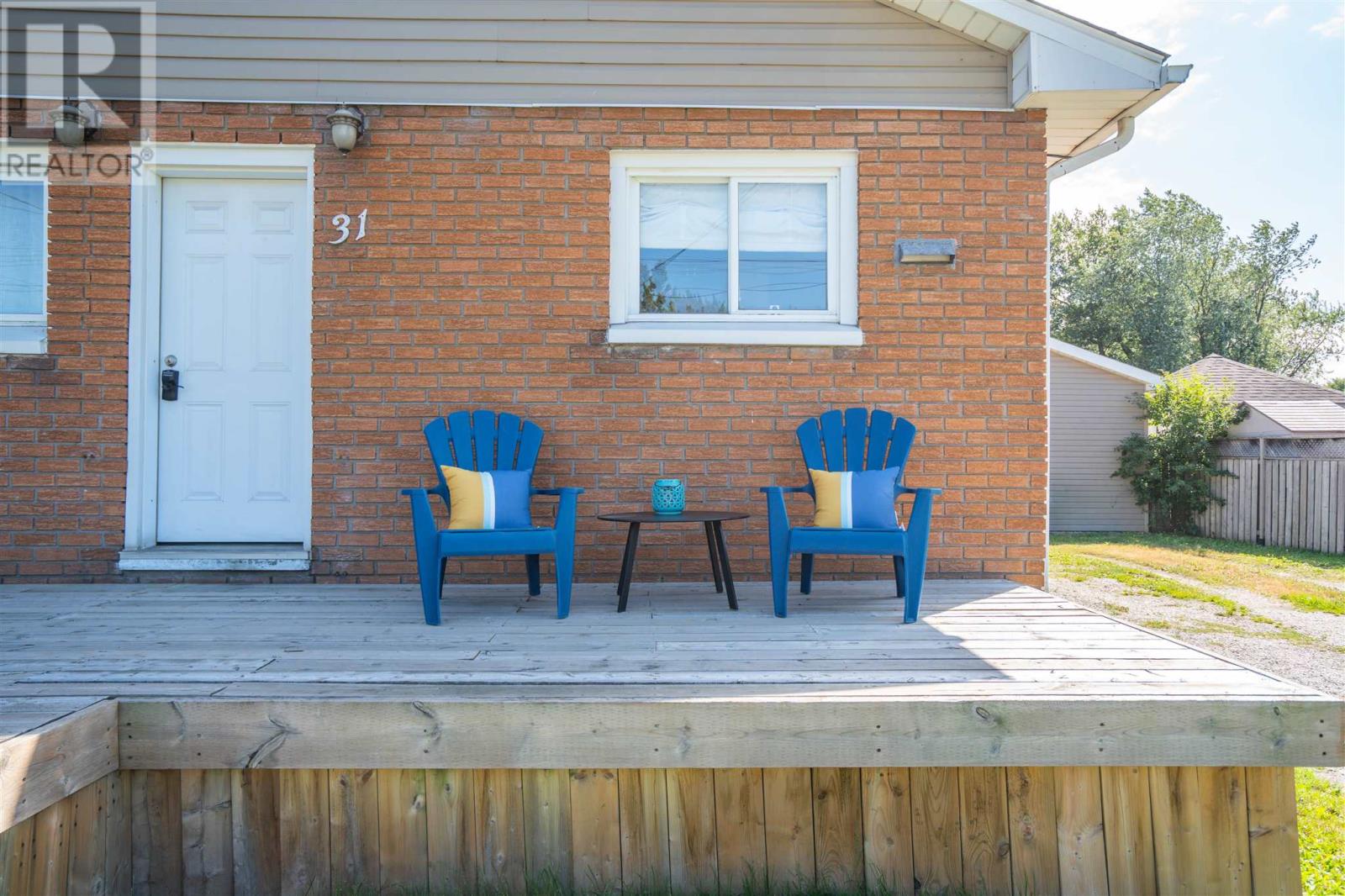 31 East Balfour St, Sault Ste. Marie, Ontario  P6C 1W9 - Photo 3 - SM262229