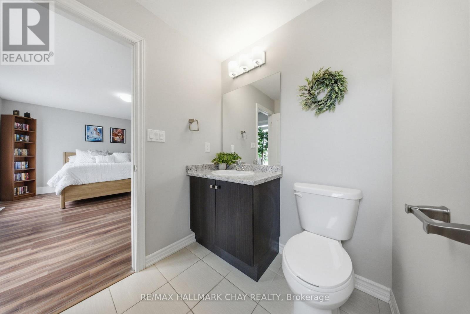 215 Breton Street, Clearview, Ontario  L0M 1S0 - Photo 25 - S13420964