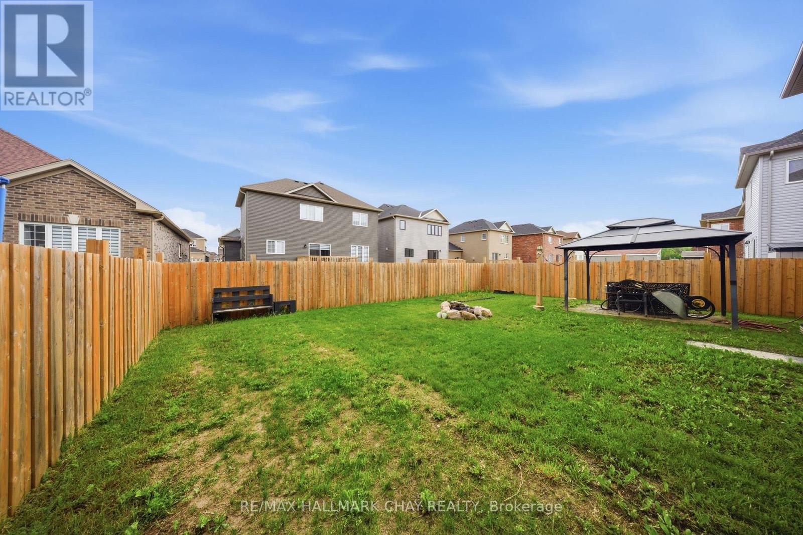 215 Breton Street, Clearview, Ontario  L0M 1S0 - Photo 42 - S13420964
