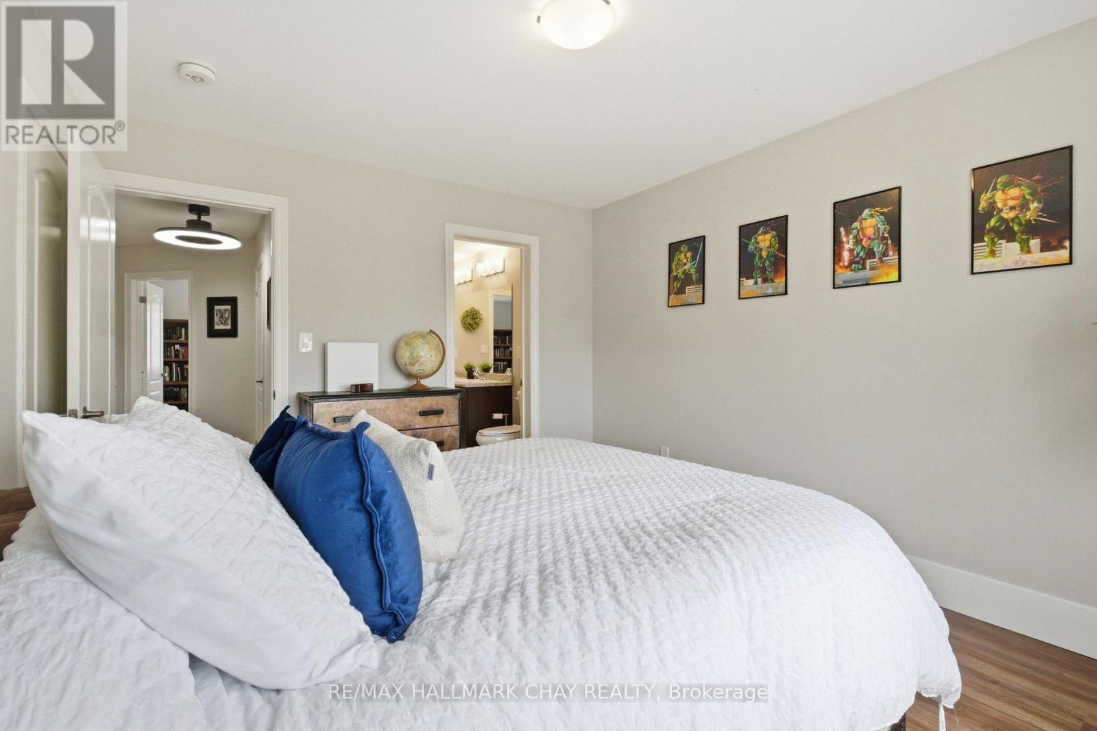 215 Breton Street, Clearview, Ontario  L0M 1S0 - Photo 31 - S13420964