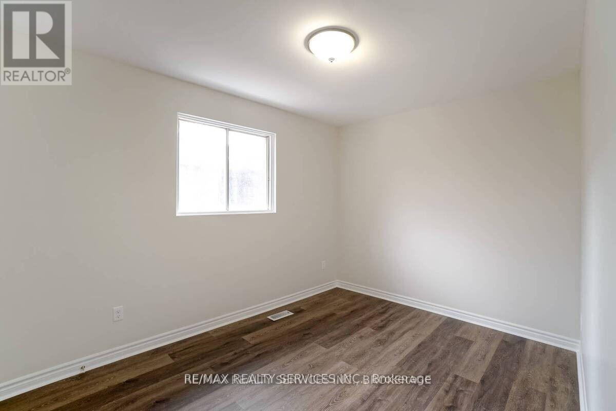 70 Montjoy Crescent, Brampton, Ontario  L6S 3E7 - Photo 11 - W13698348