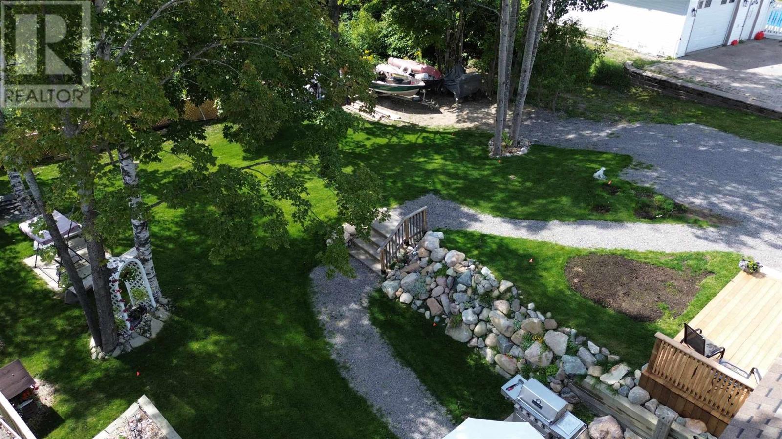 51 Axmith Ave, Elliot Lake, Ontario  P5A 1B5 - Photo 11 - SM262309