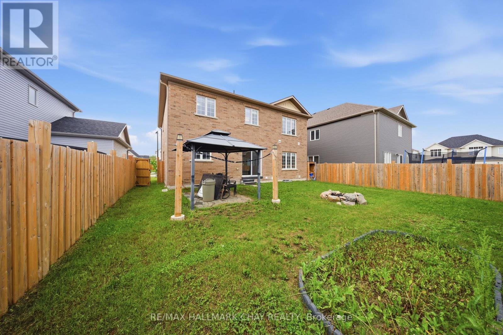 215 Breton Street, Clearview, Ontario  L0M 1S0 - Photo 40 - S13420964
