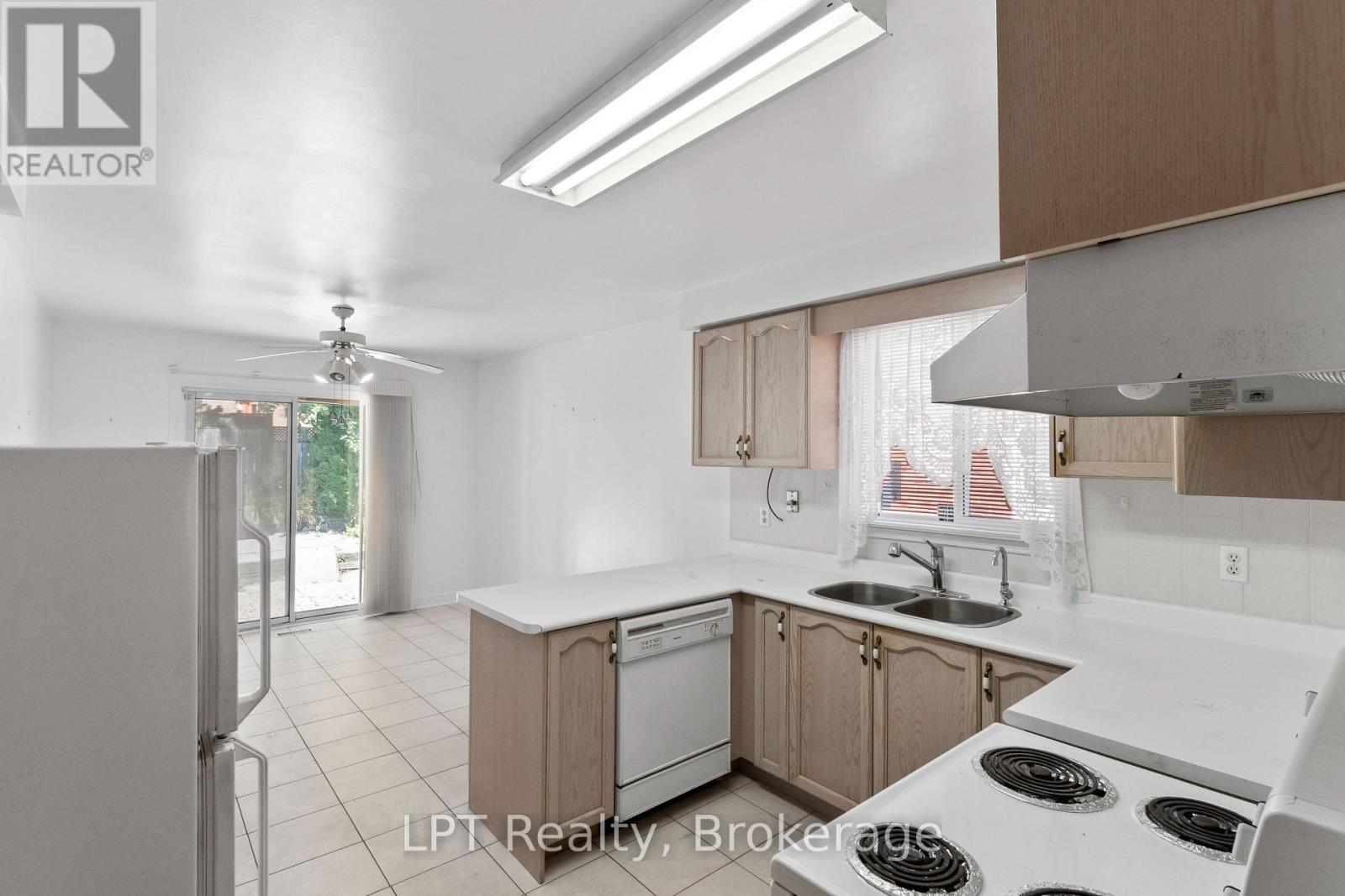 15 Esposito Drive, Caledon, Ontario  L7E 1T3 - Photo 11 - W13711374