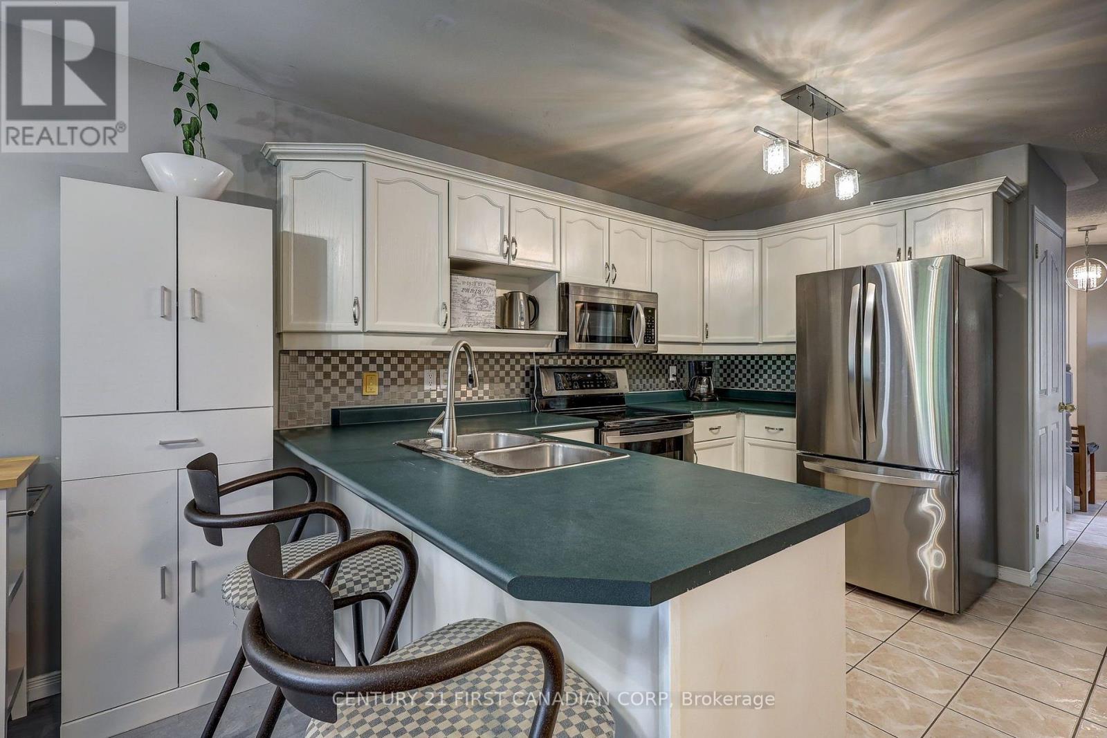114 Meadowridge Road, London North, Ontario  N6H 5N6 - Photo 17 - X13711326