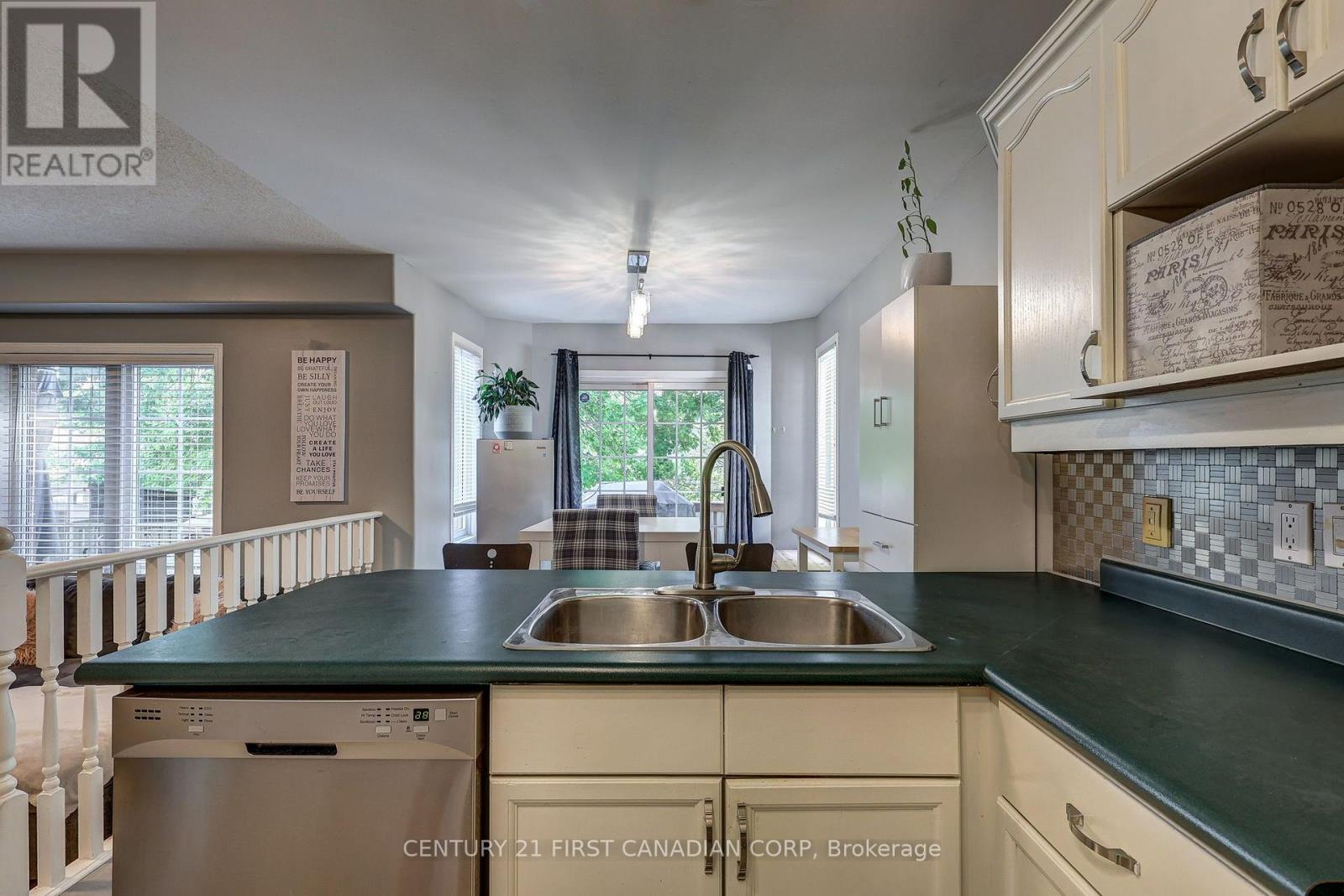 114 Meadowridge Road, London North, Ontario  N6H 5N6 - Photo 20 - X13711326