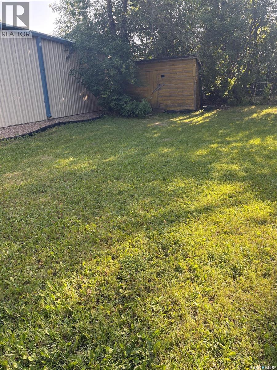 125 Myrtle Avenue, Yorkton, Saskatchewan  S3N 1R3 - Photo 4 - SK046177