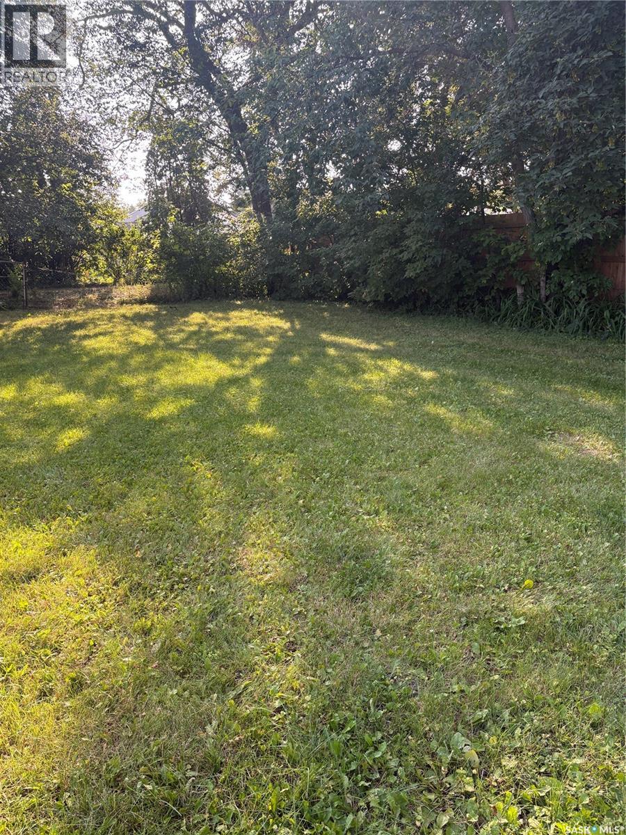 125 Myrtle Avenue, Yorkton, Saskatchewan  S3N 1R3 - Photo 3 - SK046177