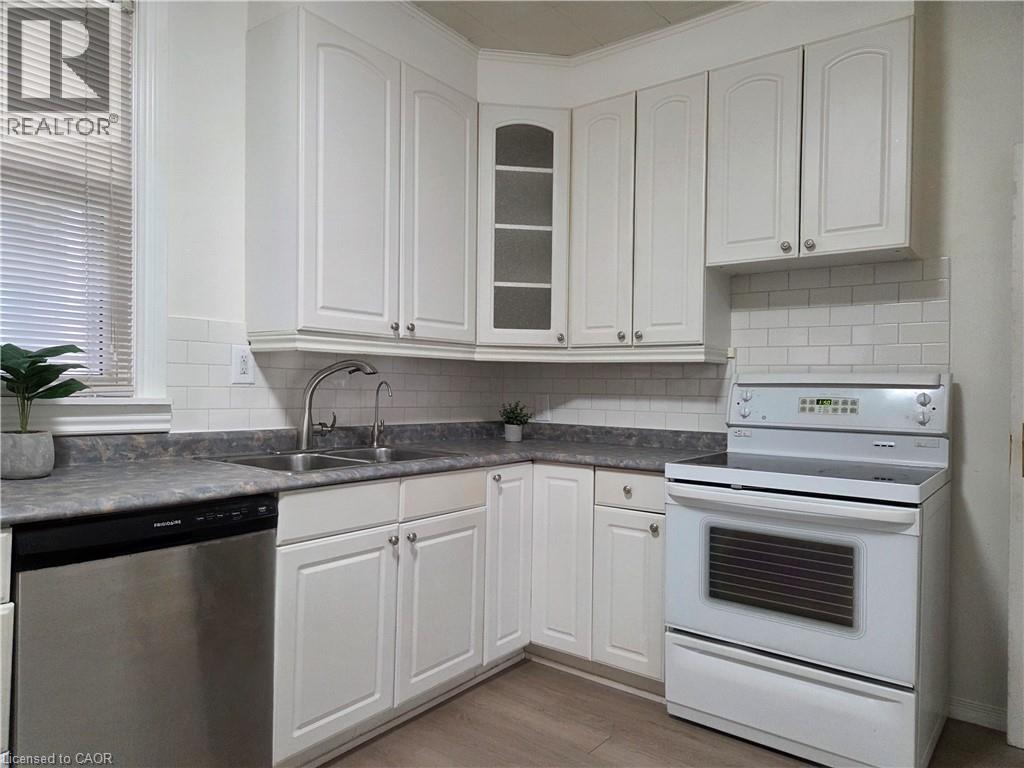 125 Cavell Avenue, Hamilton, Ontario  L8L 7E6 - Photo 9 - 40827664