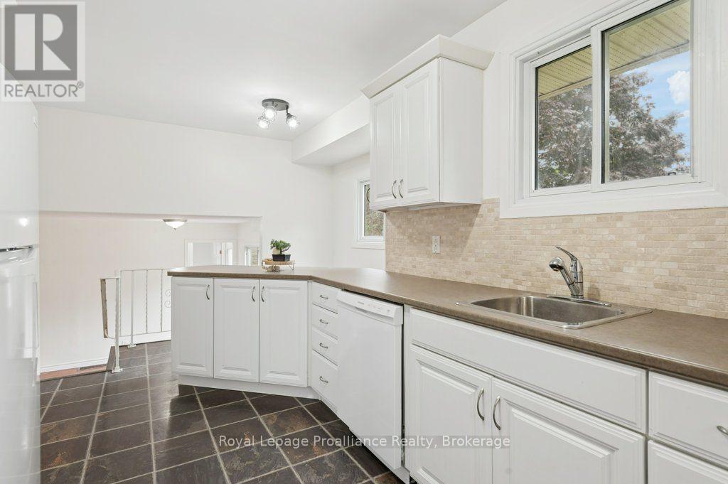 8 Panter Circle, Belleville, Ontario  K8P 4S7 - Photo 16 - X13711466