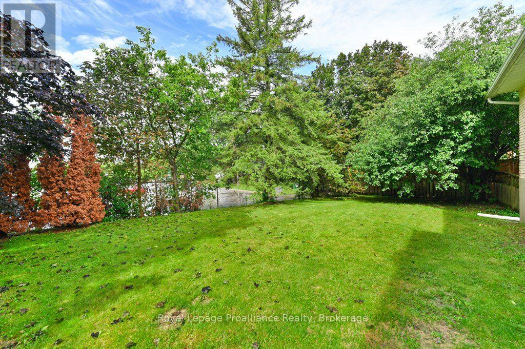 8 Panter Circle, Belleville, Ontario  K8P 4S7 - Photo 36 - X13711466