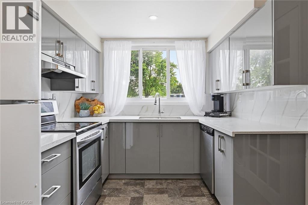 25 Britten Close Unit# B52, Hamilton, Ontario  L9C 4J8 - Photo 14 - 40858286
