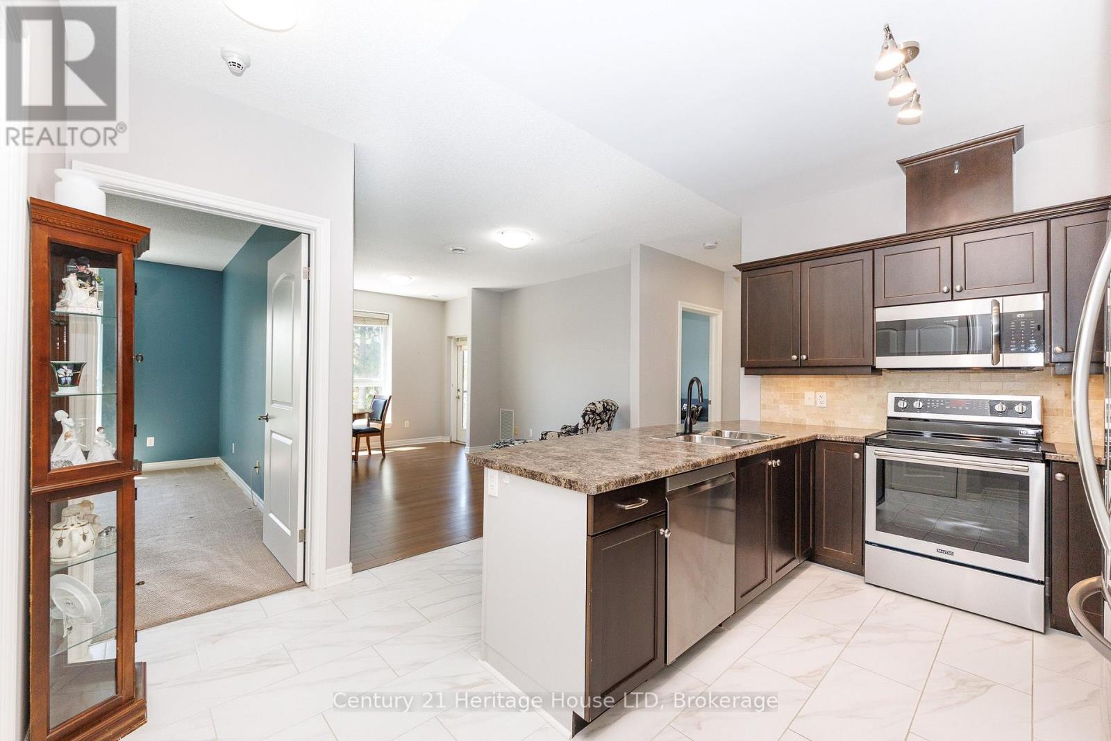 311 - 2799 St. Paul Avenue, Niagara Falls, Ontario  L2J 2L3 - Photo 2 - X13711392