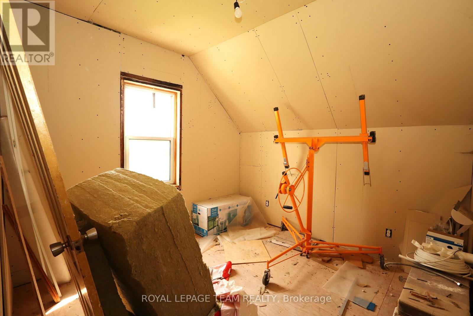 11200 Bailey Road, North Dundas, Ontario  K0C 2K0 - Photo 4 - X13711308