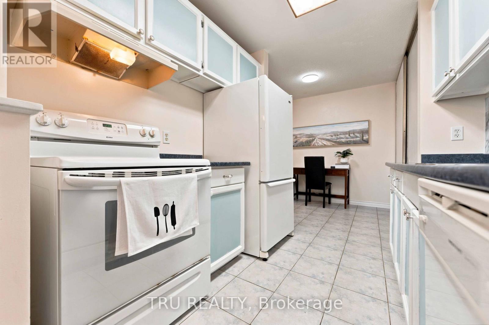 2154 Orient Park Drive, Ottawa, Ontario  K1B 4V9 - Photo 20 - X13711440