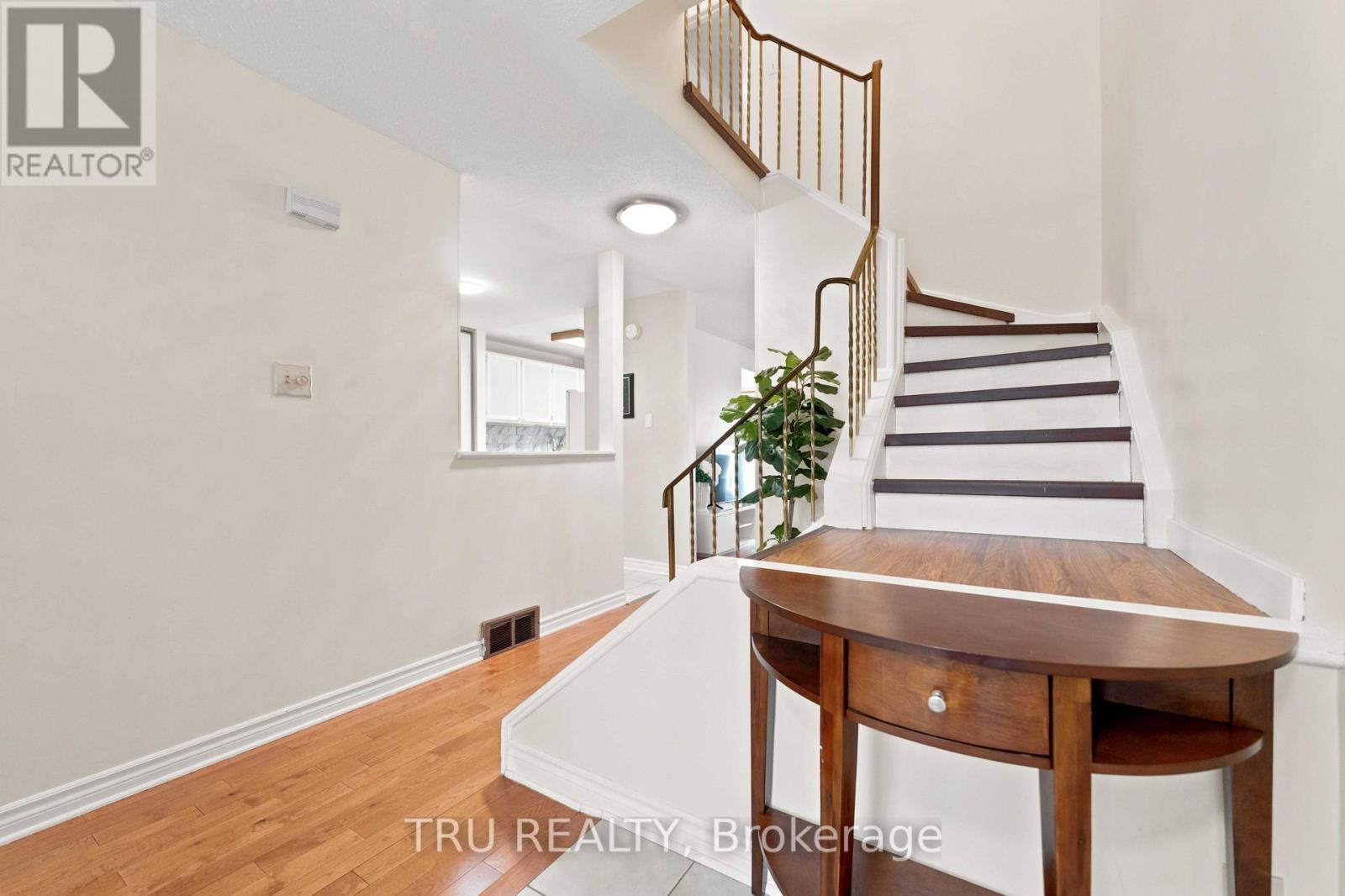 2154 Orient Park Drive, Ottawa, Ontario  K1B 4V9 - Photo 24 - X13711440