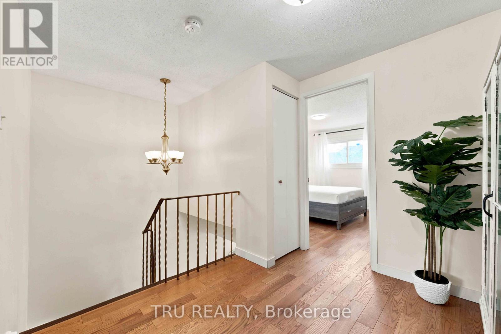 2154 Orient Park Drive, Ottawa, Ontario  K1B 4V9 - Photo 26 - X13711440