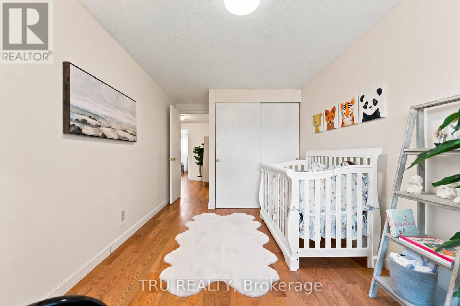 2154 Orient Park Drive, Ottawa, Ontario  K1B 4V9 - Photo 33 - X13711440