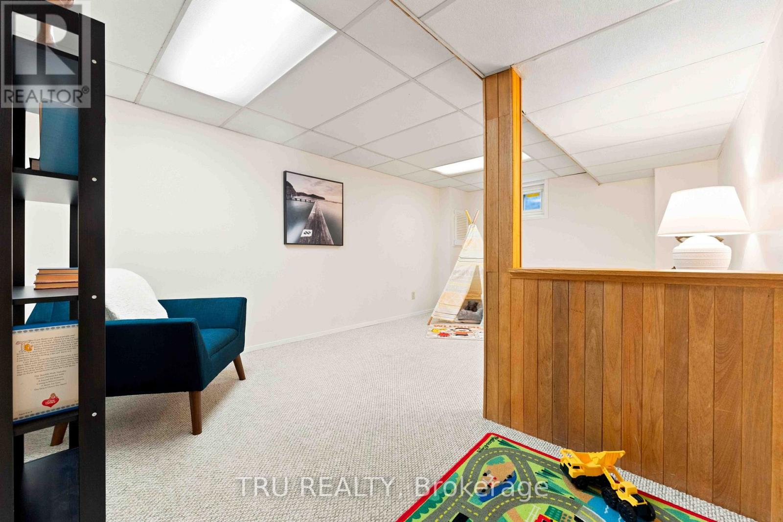 2154 Orient Park Drive, Ottawa, Ontario  K1B 4V9 - Photo 38 - X13711440