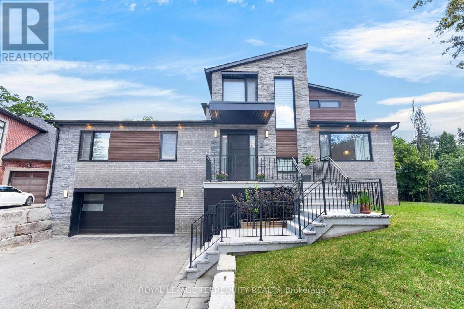 35 Tottenham Road, Toronto, Ontario  M3C 2J5 - Photo 1 - C13711310