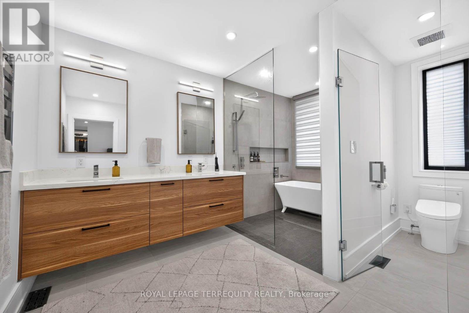 35 Tottenham Road, Toronto, Ontario  M3C 2J5 - Photo 34 - C13711310