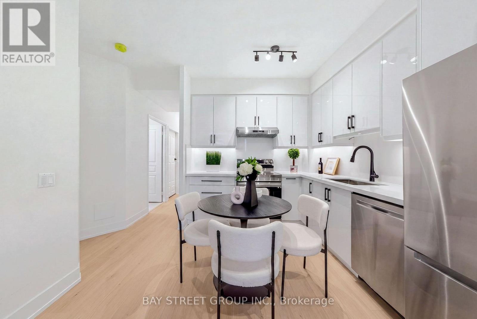 805 - 1121 Bay Street, Toronto, Ontario  M5S 3L9 - Photo 11 - C13711314