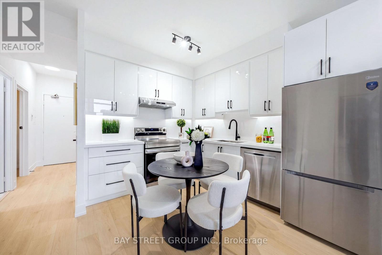 805 - 1121 Bay Street, Toronto, Ontario  M5S 3L9 - Photo 9 - C13711314