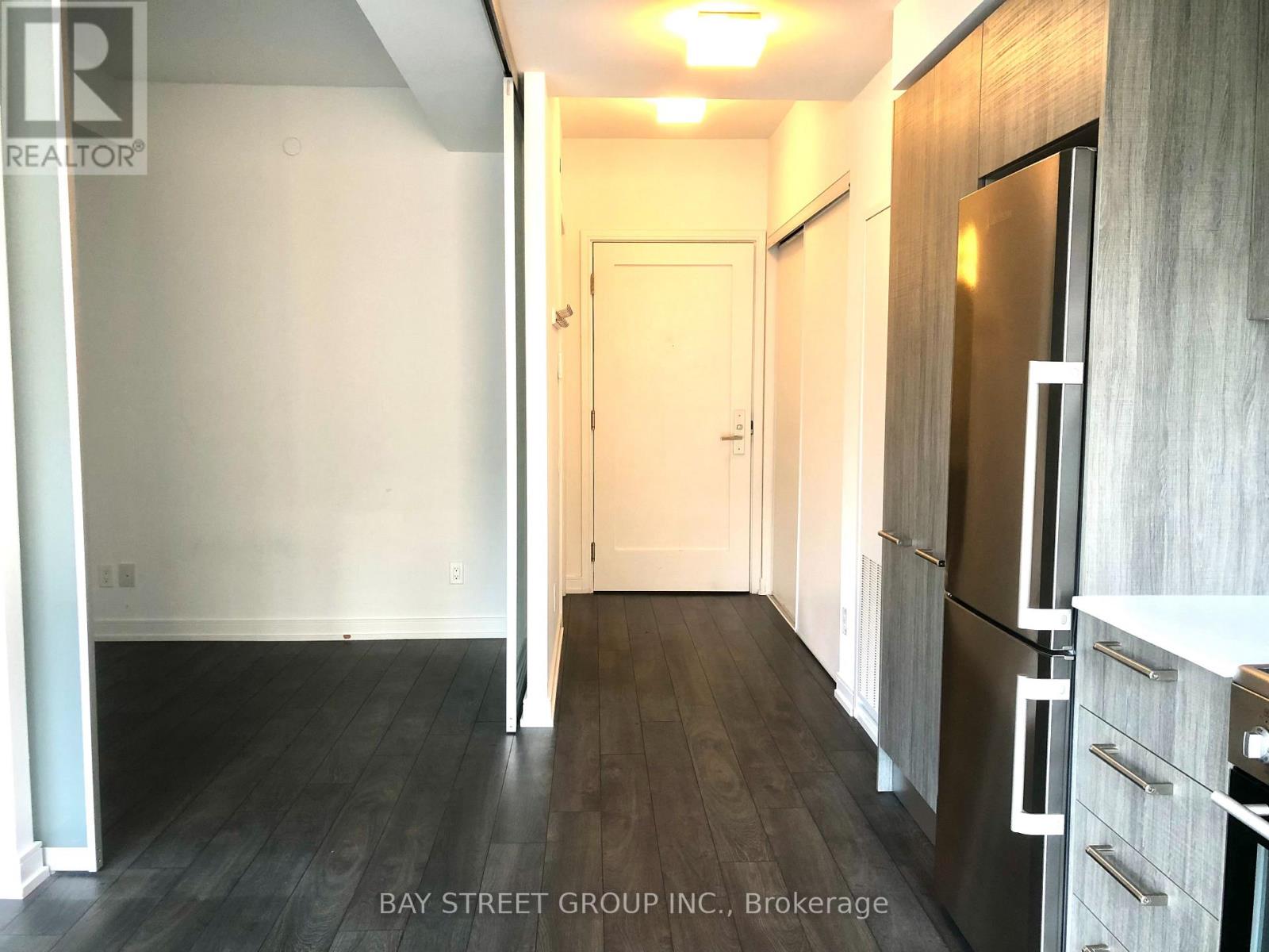 608 - 28 Wellesley Street E, Toronto, Ontario  M4Y 0C4 - Photo 2 - C13711348