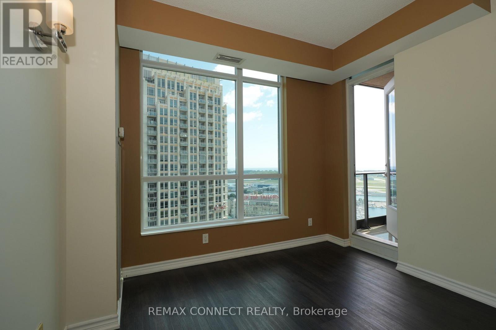 2812 - 215 Fort York Boulevard, Toronto, Ontario  M5V 4A2 - Photo 3 - C13711422