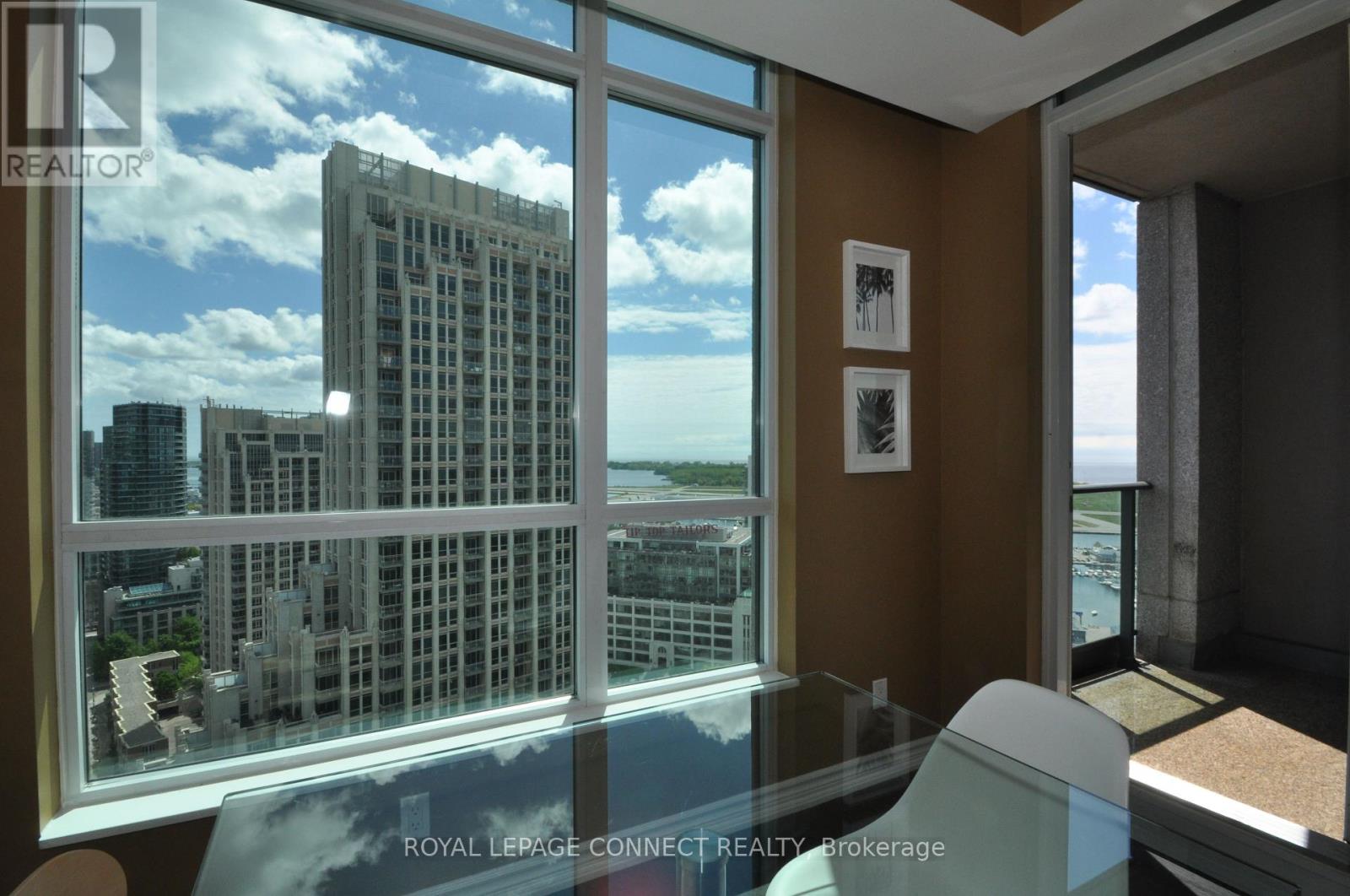 2812 - 215 Fort York Boulevard, Toronto, Ontario  M5V 4A2 - Photo 4 - C13711422