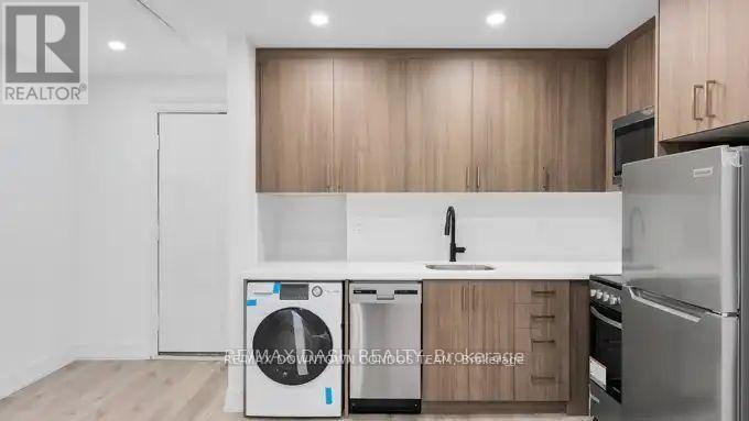 31 - 917 St Clair Avenue W, Toronto, Ontario  M6C 1C7 - Photo 29 - C13711434