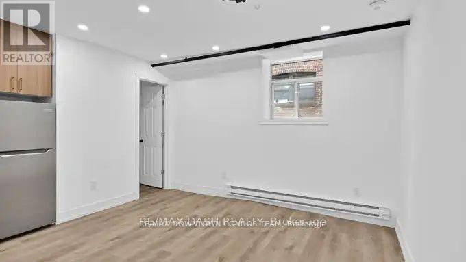 31 - 917 St Clair Avenue W, Toronto, Ontario  M6C 1C7 - Photo 34 - C13711434