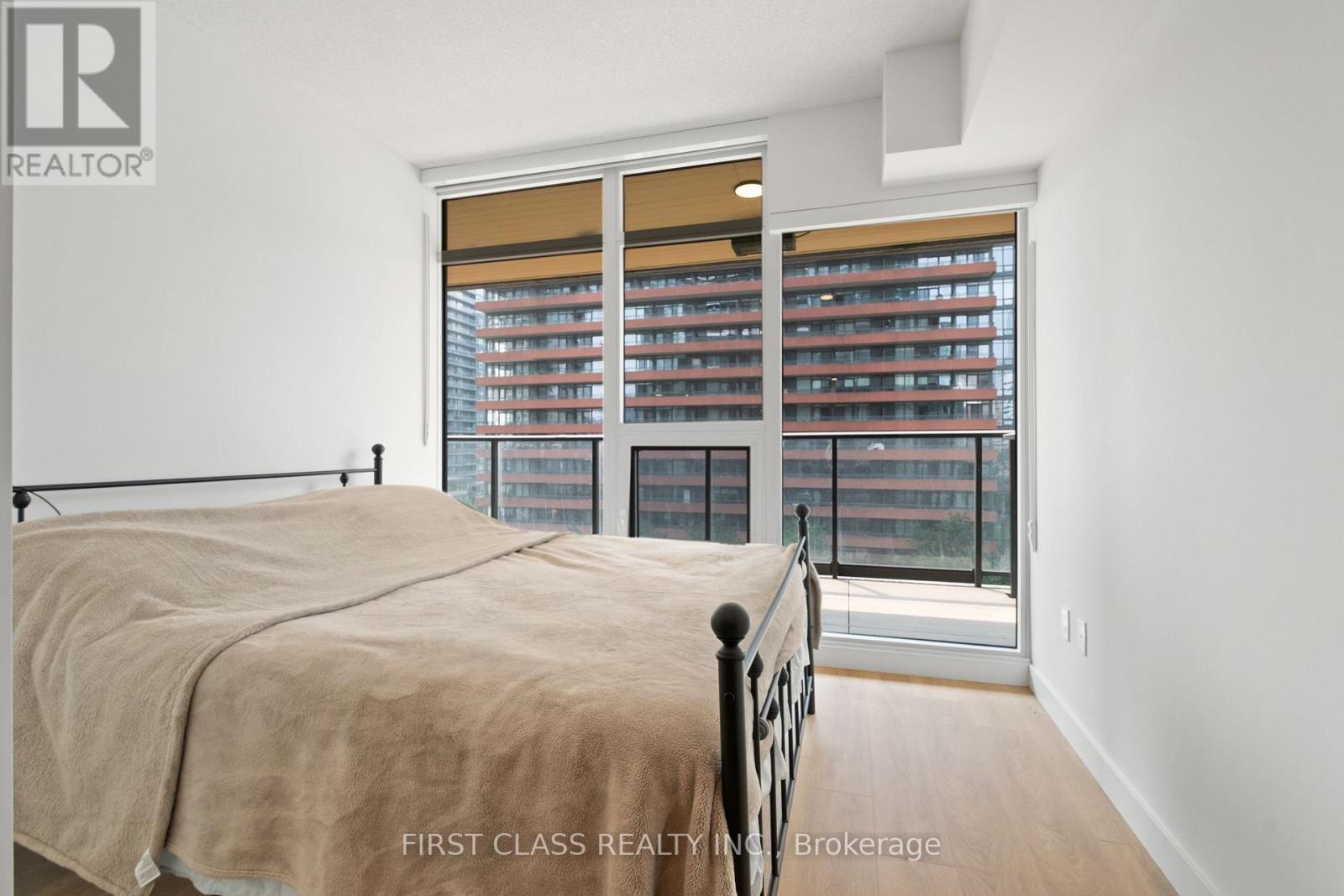 728w - 3 Concord Cityplace Way, Toronto, Ontario  M5V 0X4 - Photo 15 - C13711456