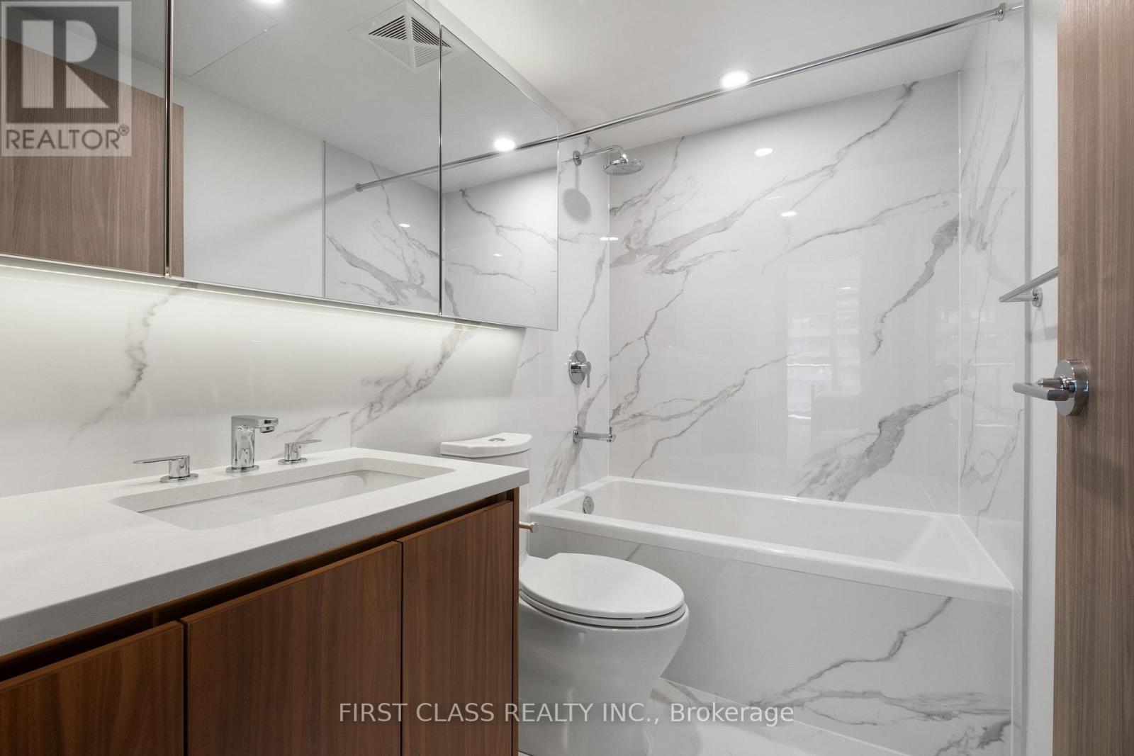 728w - 3 Concord Cityplace Way, Toronto, Ontario  M5V 0X4 - Photo 17 - C13711456