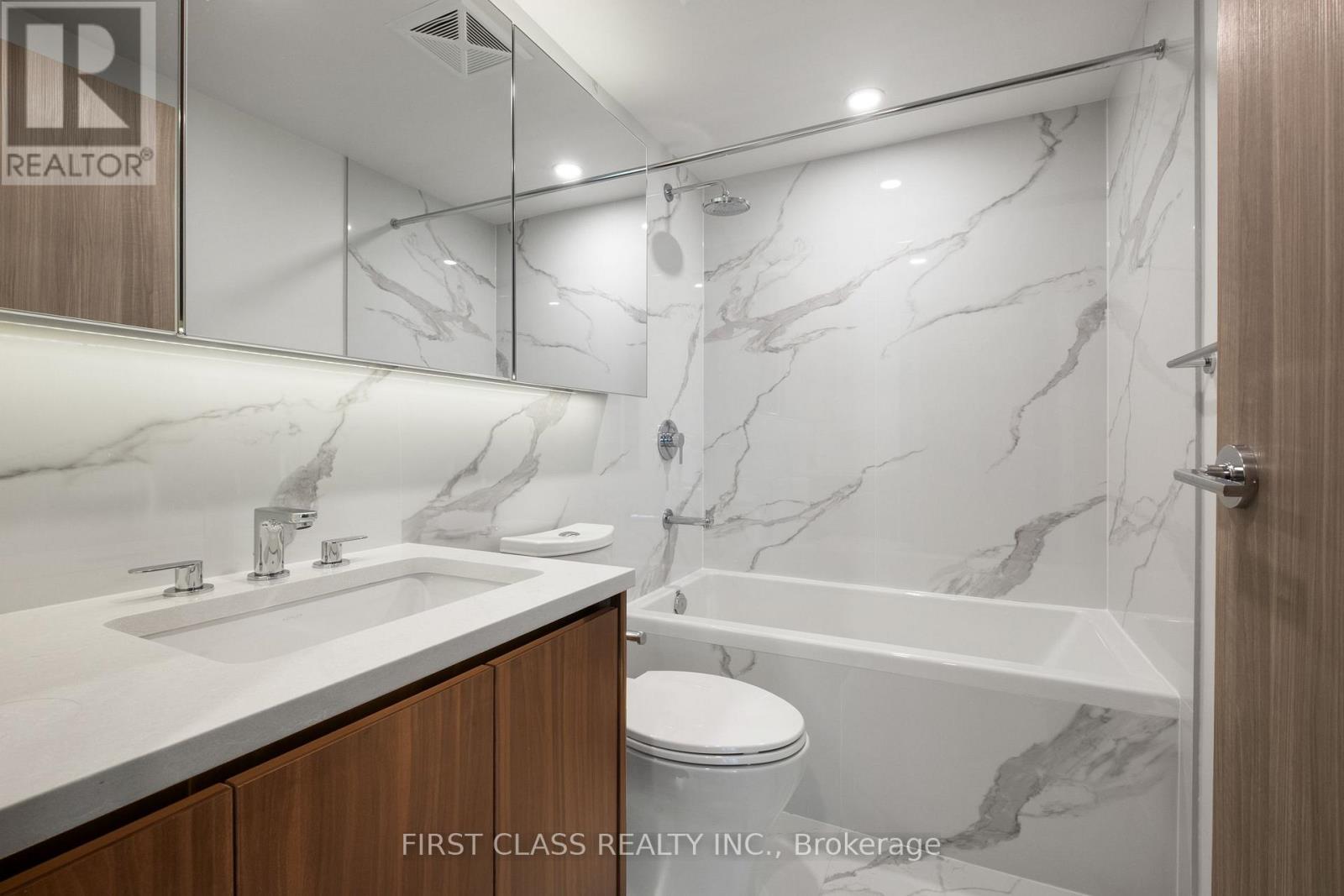 728w - 3 Concord Cityplace Way, Toronto, Ontario  M5V 0X4 - Photo 18 - C13711456