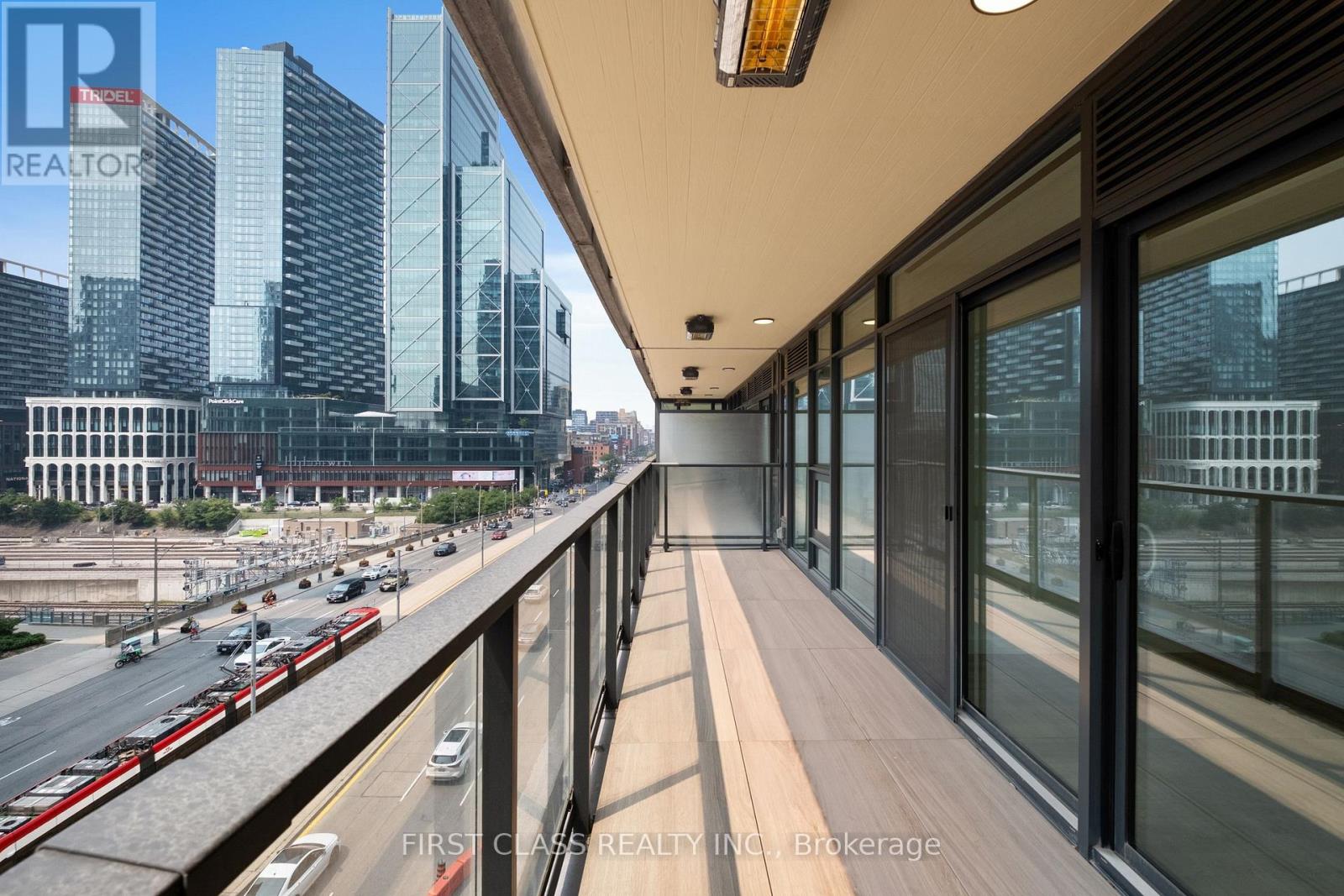 728w - 3 Concord Cityplace Way, Toronto, Ontario  M5V 0X4 - Photo 4 - C13711456
