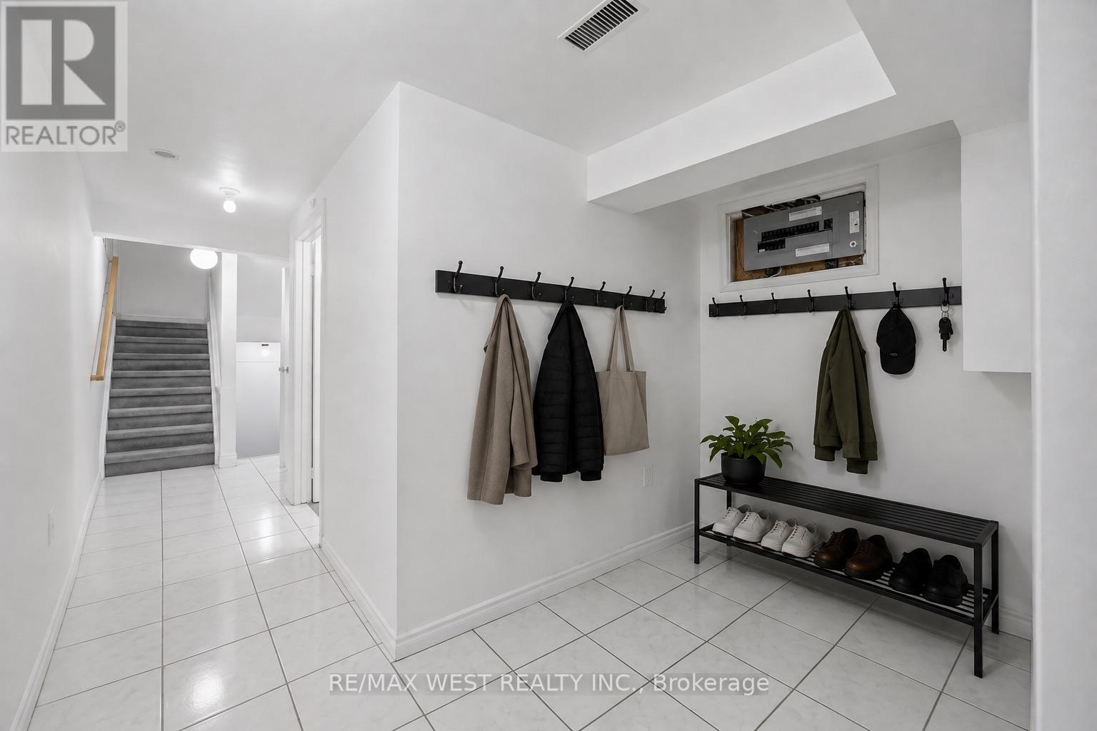 62 Littleleaf Drive, Toronto, Ontario  M1B 1Z2 - Photo 12 - E13711350
