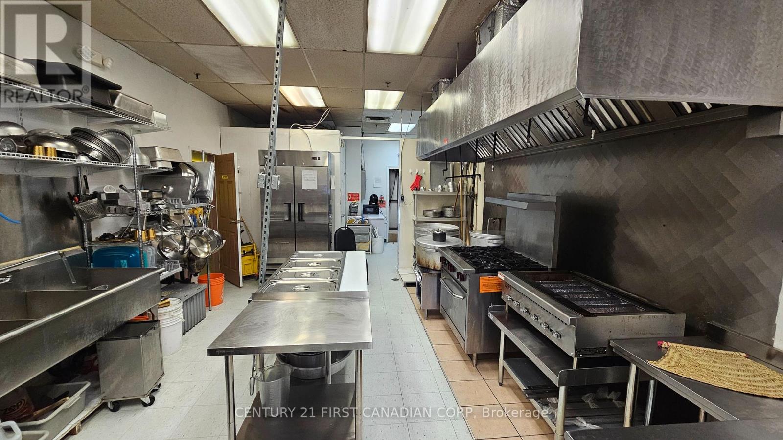 4b - 611 Wonderland Road N, London North, Ontario  N6H 4V6 - Photo 5 - X13711294
