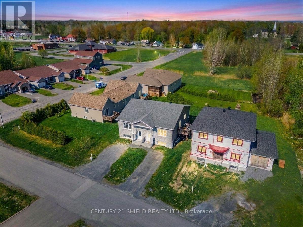 6373 MONUMENT WAY, South Glengarry, Ontario